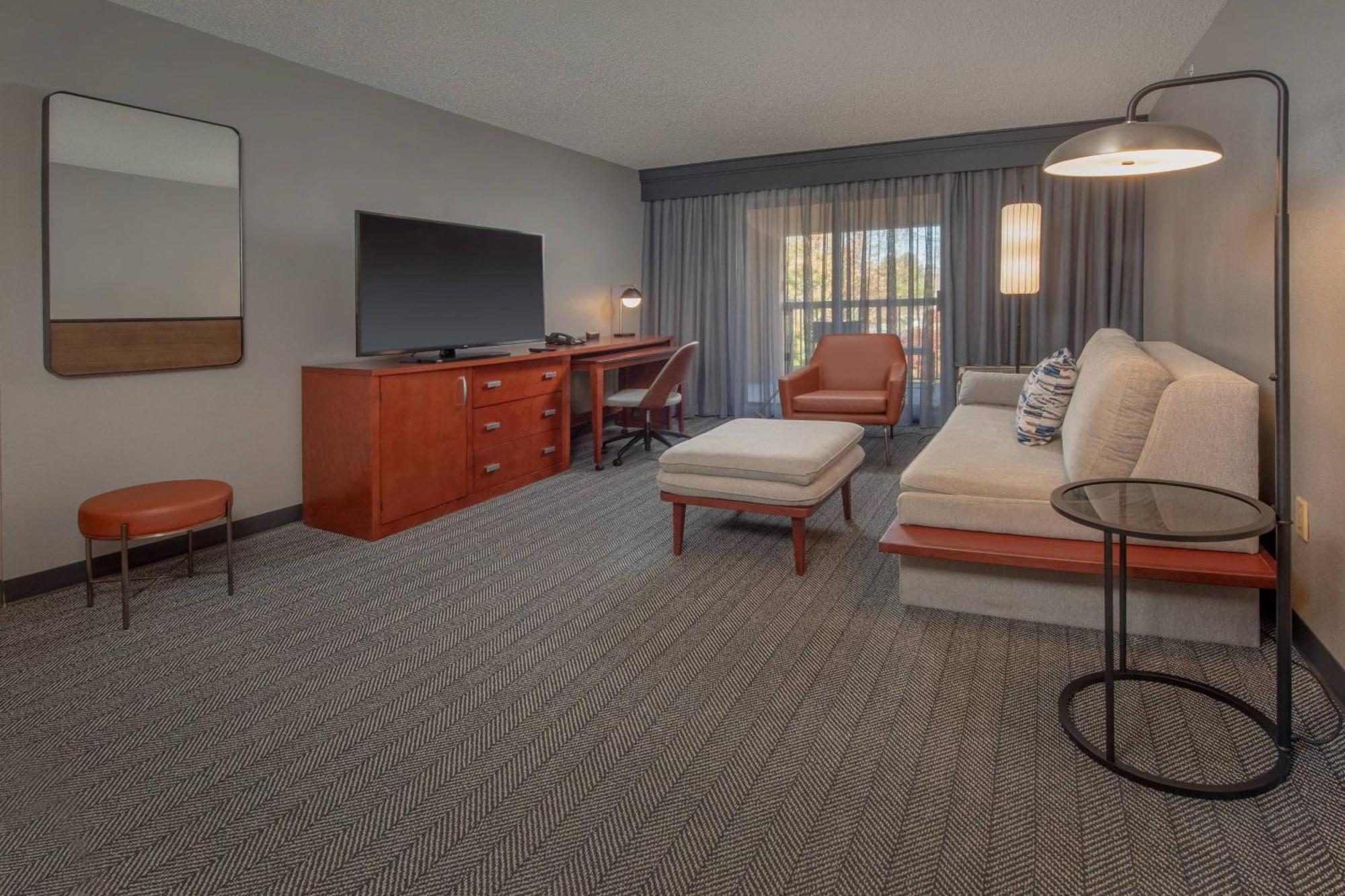Courtyard By Marriott Frederick Otel Dış mekan fotoğraf